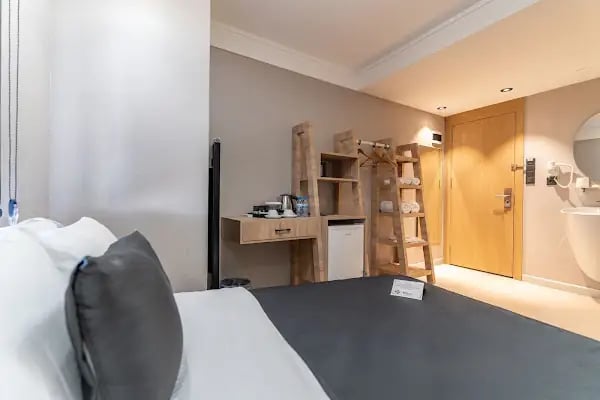 Utkubey Otel - Resim 9