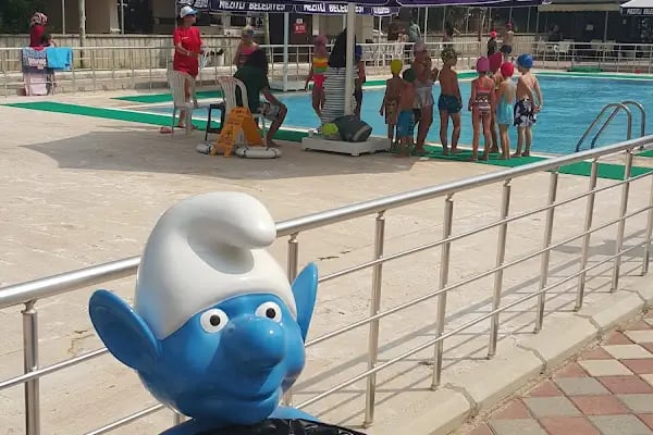 Mezitli Belediyesi Yüzme Havuzu - Resim 4
