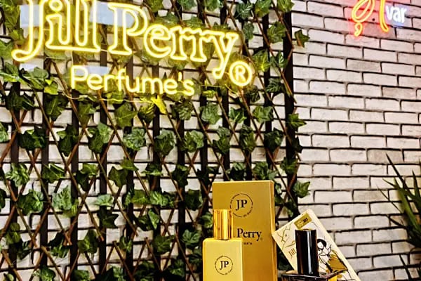 JİLL PERRY AKŞEHİR - Resim 4