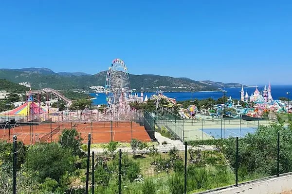 Candyland Theme Park - Resim 4