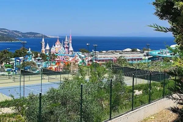 Candyland Theme Park - Resim 13