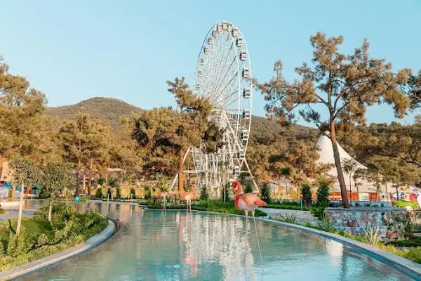 Candyland Theme Park - Resim 3