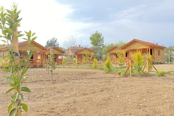 Gel Gör Ahşap Bungalov - Resim 18