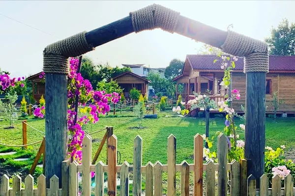 Gel Gör Ahşap Bungalov - Resim 6