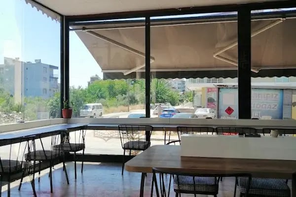 Baykuş kütüphane kafe - Resim 4