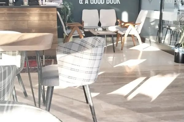 Baykuş kütüphane kafe - Resim 15