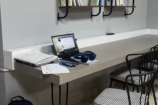 Baykuş kütüphane kafe - Resim 5