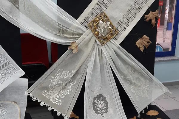 Yalova Halk Eğitim Merkez Konferans Salonu - Resim 13