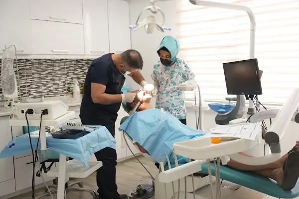 Dentist Alanya , Diş Hekimi Umut ERGÜN - Resim 16