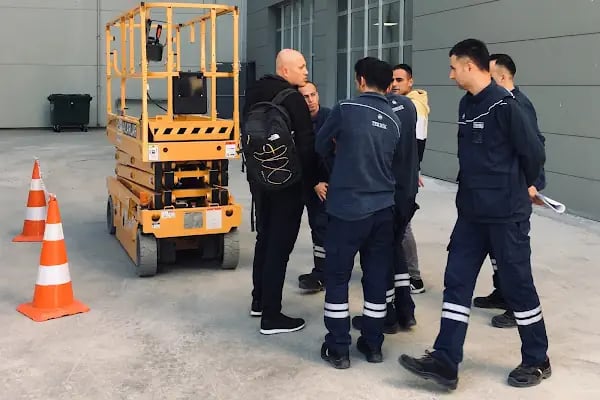 Bornova Hasekioğlu Sürücü Kursu - Resim 19