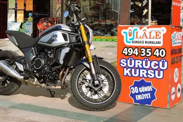 LALE SÜRÜCÜ KURSU İKİTELLİ ŞUBESİ - Resim 1