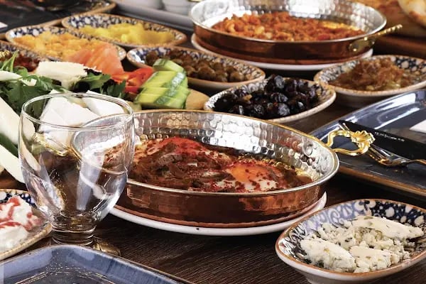 Piyal Wine House &amp; Italian Restaurant - Resim 3