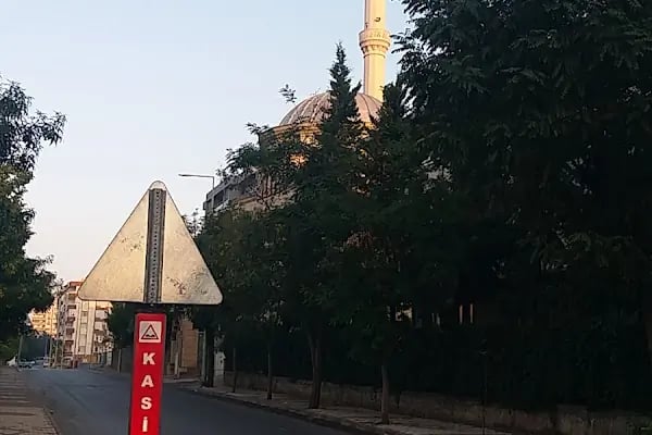 Avşar Cami - Resim 12
