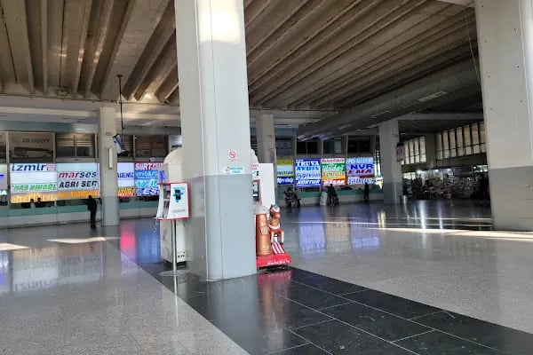 İzmir Şehirlerarası Otobüs Terminali - Resim 3