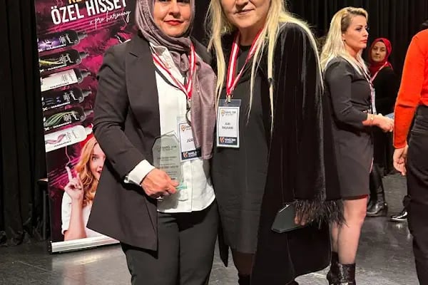 Asil E Z O kuaför salonu - Resim 20