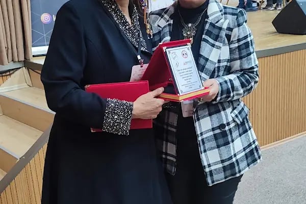 Asil E Z O kuaför salonu - Resim 19