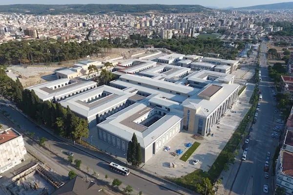 T.C. Sağlık Bakanlığı Buca Seyfi Demirsoy Eğitim ve Araştırma Hastanesi - Resim 4