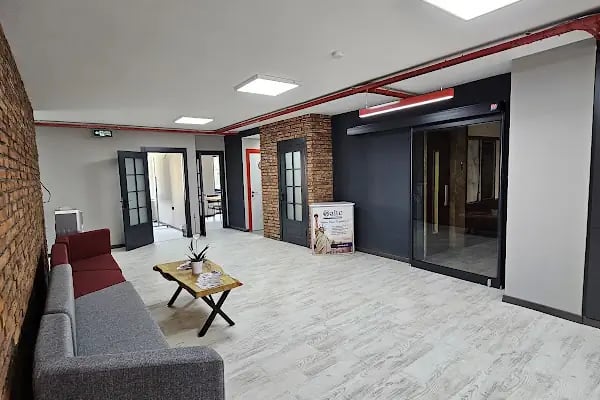 ALTC Amerikan Dil Eğitim Merkezi Kızılay Şubesi İngilizce Kursu - Resim 15