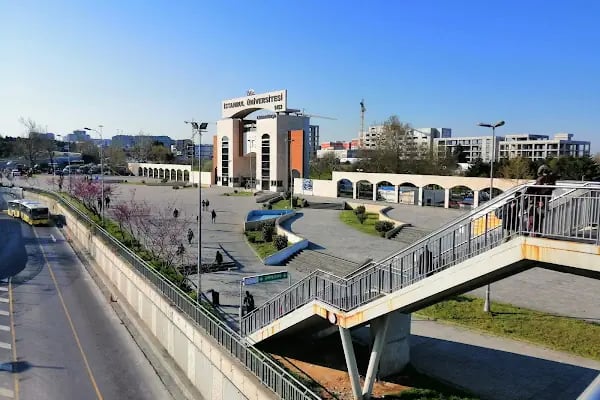 İstanbul Üniversitesi-Cerrahpaşa Avcılar Kampüsü - Resim 17