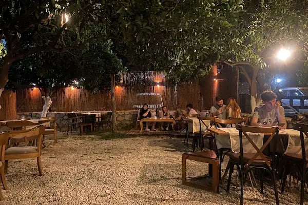 Kılıçoğlu Kars Pastane Cafe&amp;Restaurant - Resim 2