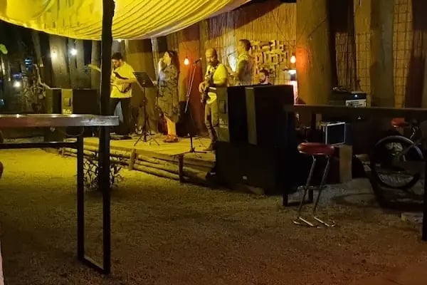 Kılıçoğlu Kars Pastane Cafe&amp;Restaurant - Resim 16