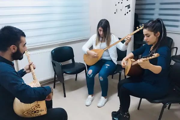 Uğur Akyol Müzik Merkezi - Resim 11