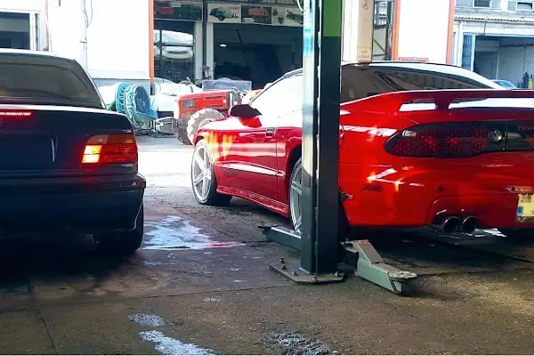 Fatih &amp; Yusuf Oto Mekanik Ve Elektrik Genel Bakım Servisi - Resim 9