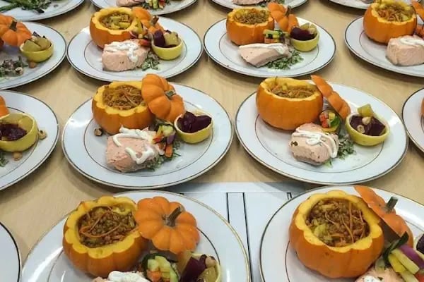 Yarışan Catering Toplu Yemek Üretim Hizmetleri Ltd. Şti - Resim 1