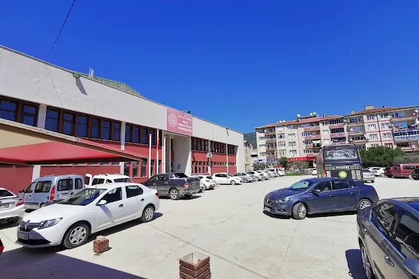 Gemlik Spor Salonu - Resim 15