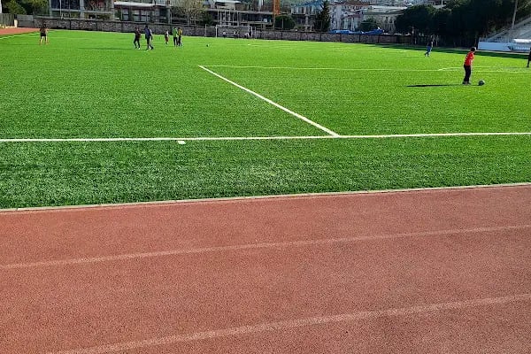 Gemlik Spor Salonu - Resim 4