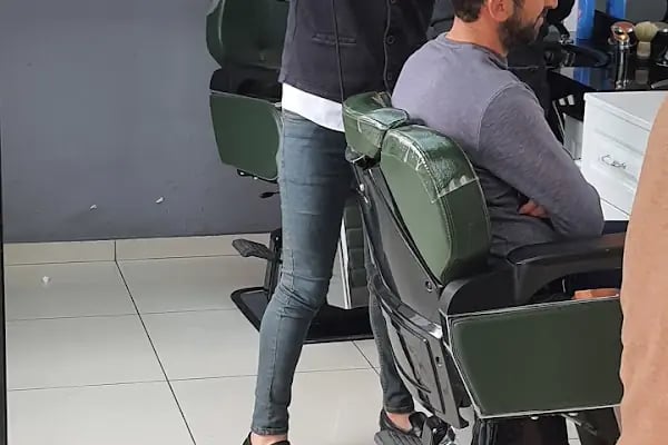 Boğaziçi Erkek Kuaförü - Resim 3