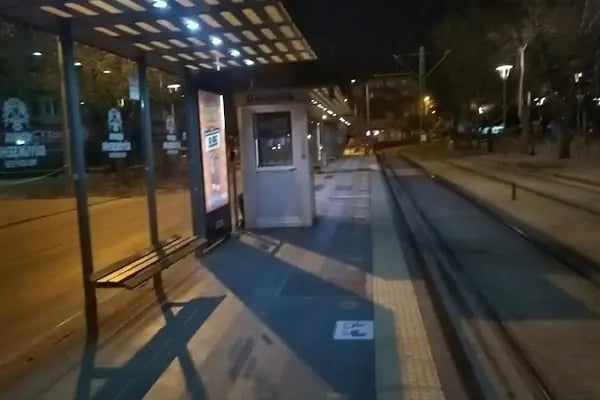 Tramvay Belediye Durağı - Resim 10