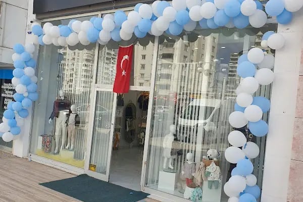 Momdas Boutique - Resim 1
