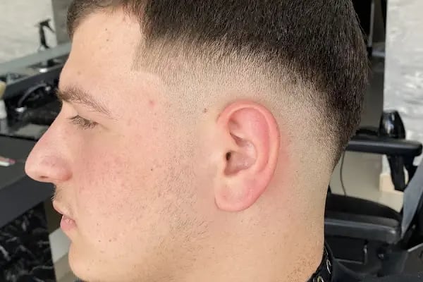 Hy barber shop - Resim 15