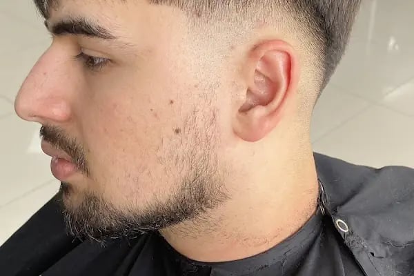 Hy barber shop - Resim 12