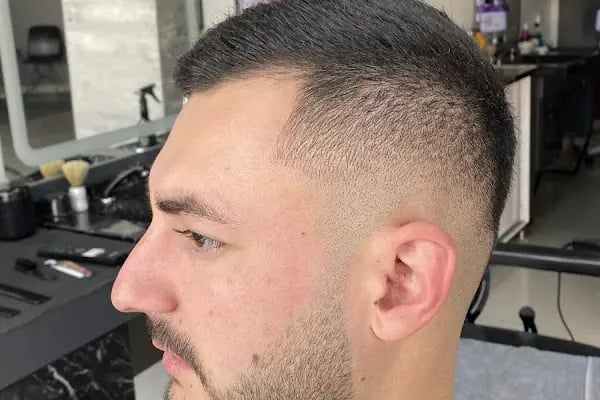 Hy barber shop - Resim 11