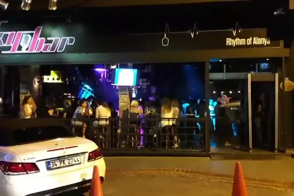 Sky Bar - Resim 4