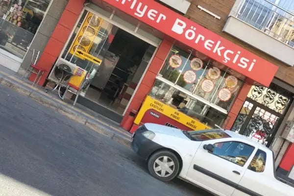 Tarihi Sarıyer Börekçisi - Resim 4