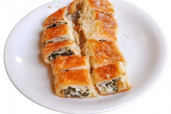 Tarihi Sarıyer Börekçisi - Resim 11