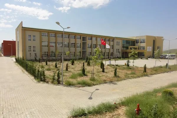 Hacettepe Üniversitesi Başkent OSB Teknik Bilimler MYO - Resim 2