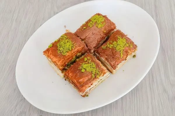 Gaziantepli tatlici - Resim 4
