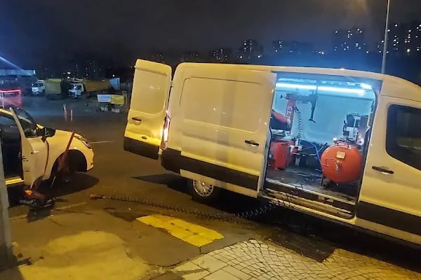 HEYLASTİK | 7/24 MOBİL YOL YARDIM - OTO LASTİKÇİ AKÜCÜ HALKALI AKÜ SERVİSİ ACİL MOBİL LASTİK TAMİRİ LASTİK YOL YARDIM SERVİSİ - Resim 17