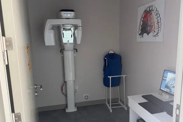 Özel DentMed Ağız ve Diş Sağlığı Polikliniği Çerkezköy - Resim 7