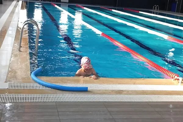 Keşan Kapalı Yüzme Havuzu - Resim 10