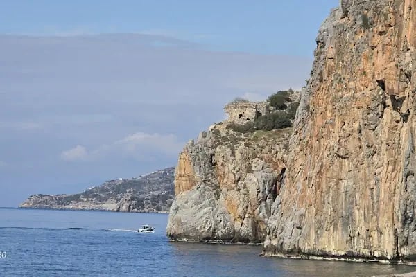 Tyana Beach - Resim 6