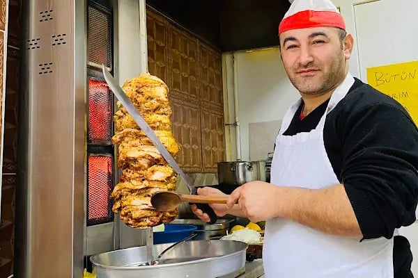 SEZEN RESTAURANT (Döner, Köfte, Çorba, Ev Yemekleri) - Resim 2