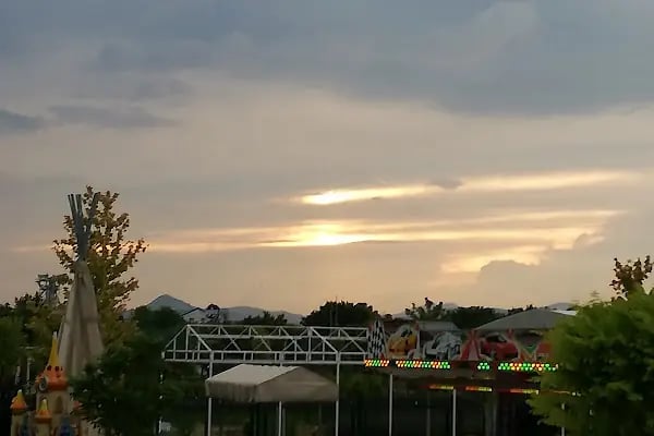 Konya Karatay Şehir Parkı Lunapark - Resim 11