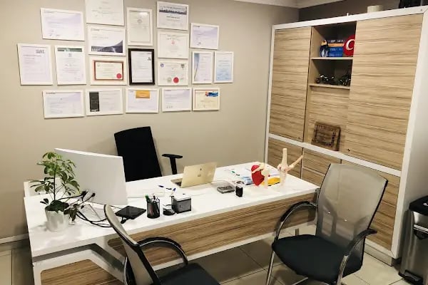 Op. Dr. Yusuf Onur Kızılay. Ortopedi ve Travmatoloji. Artroskopi, spor cerrahisi, robotik protez cerrahisi, travma cerrahisi - Resim 5