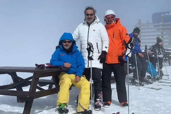 Uludağ Şampiyon Kayak Kiralama - Resim 10