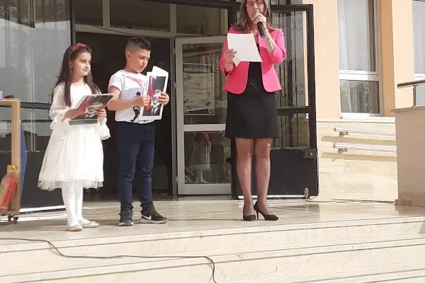 Sacide Ayaz İlk ve Ortaokulu - Resim 3